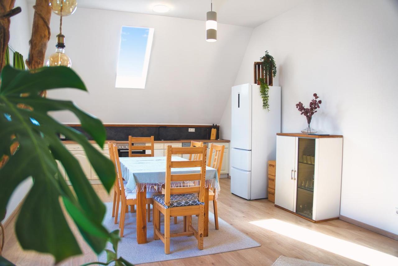 Luxus Apartment! Kueche, Balkon, Netflix, Parkplatz - 8 Personen Ilmmunster Bagian luar foto