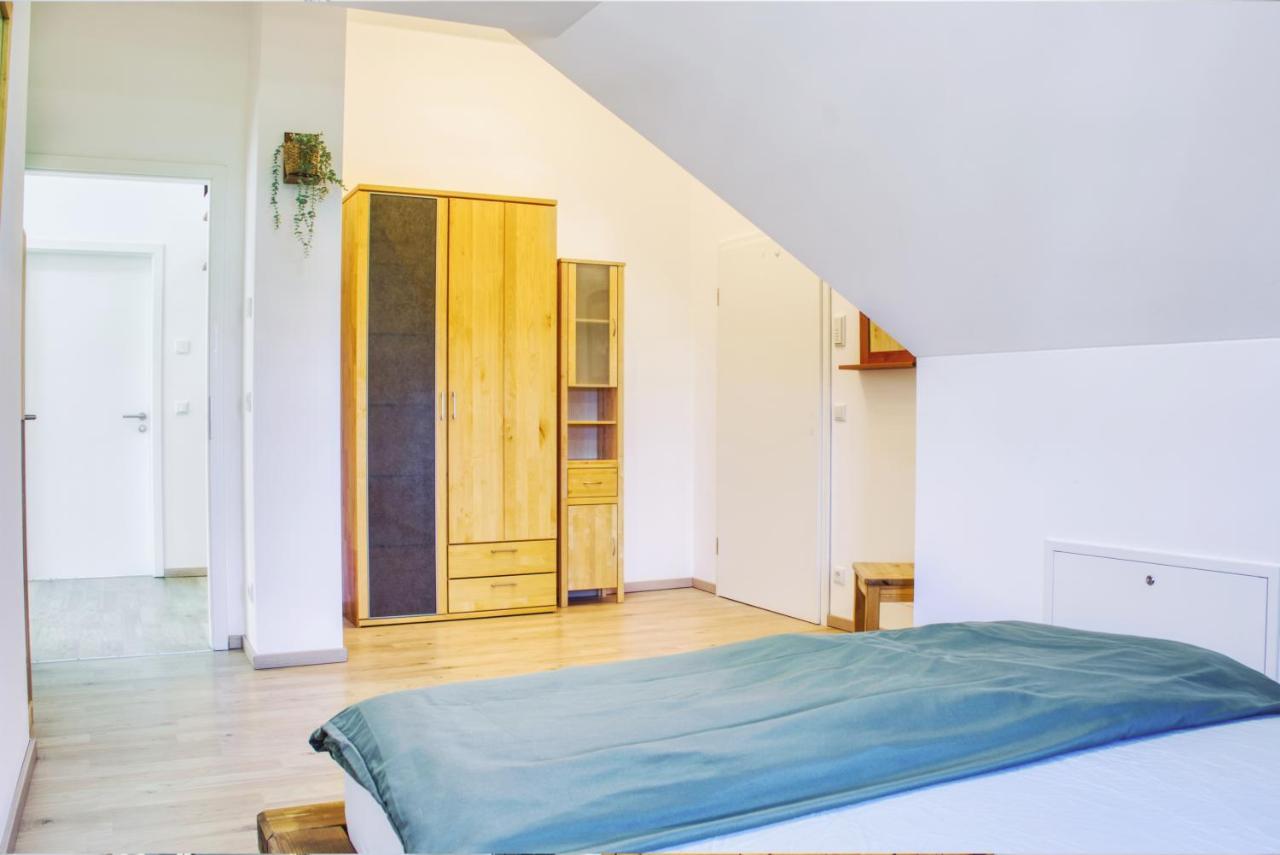 Luxus Apartment! Kueche, Balkon, Netflix, Parkplatz - 8 Personen Ilmmunster Bagian luar foto